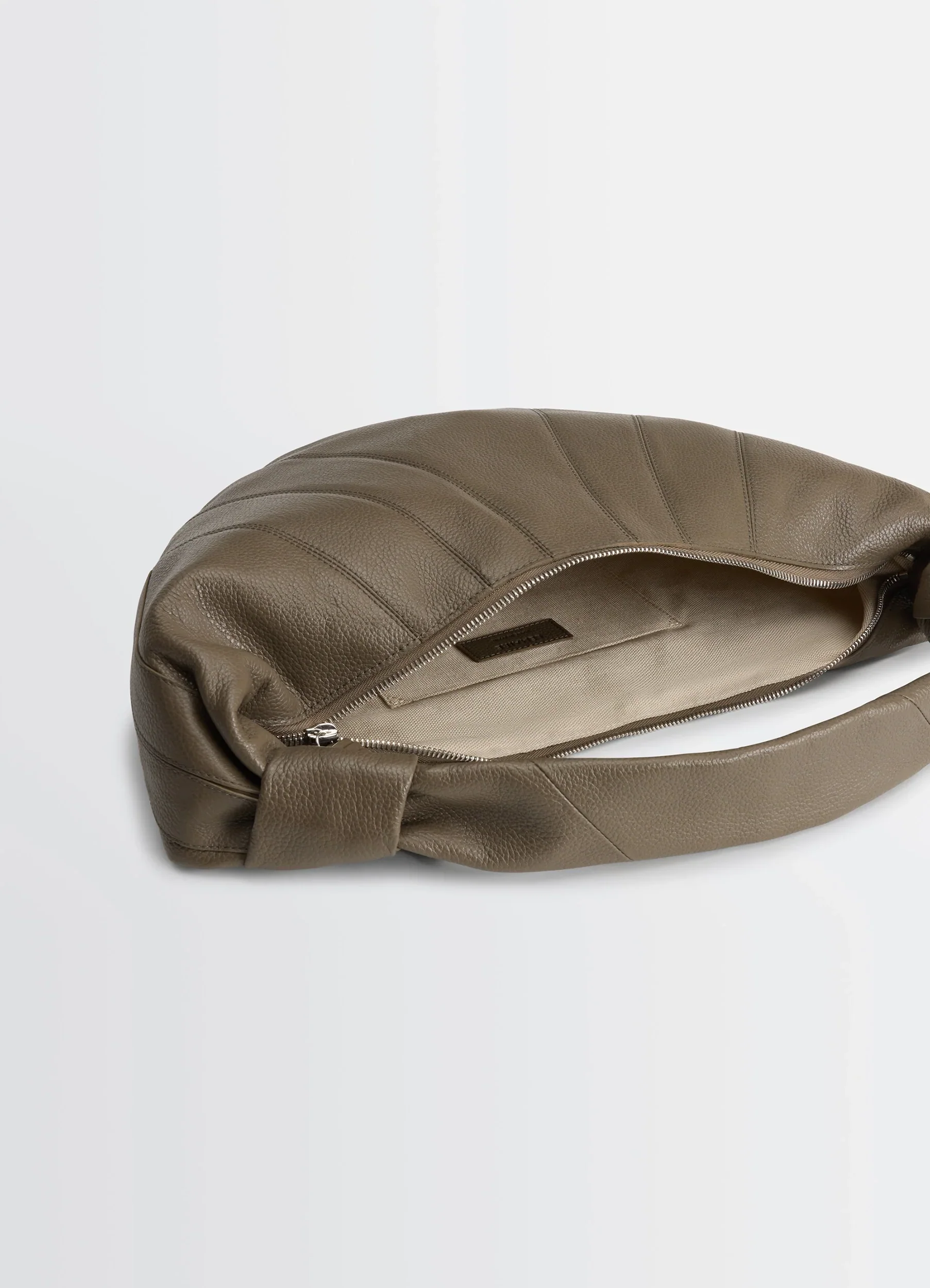 FORTUNE CROISSANT BAG IN LEATHER - Image 4