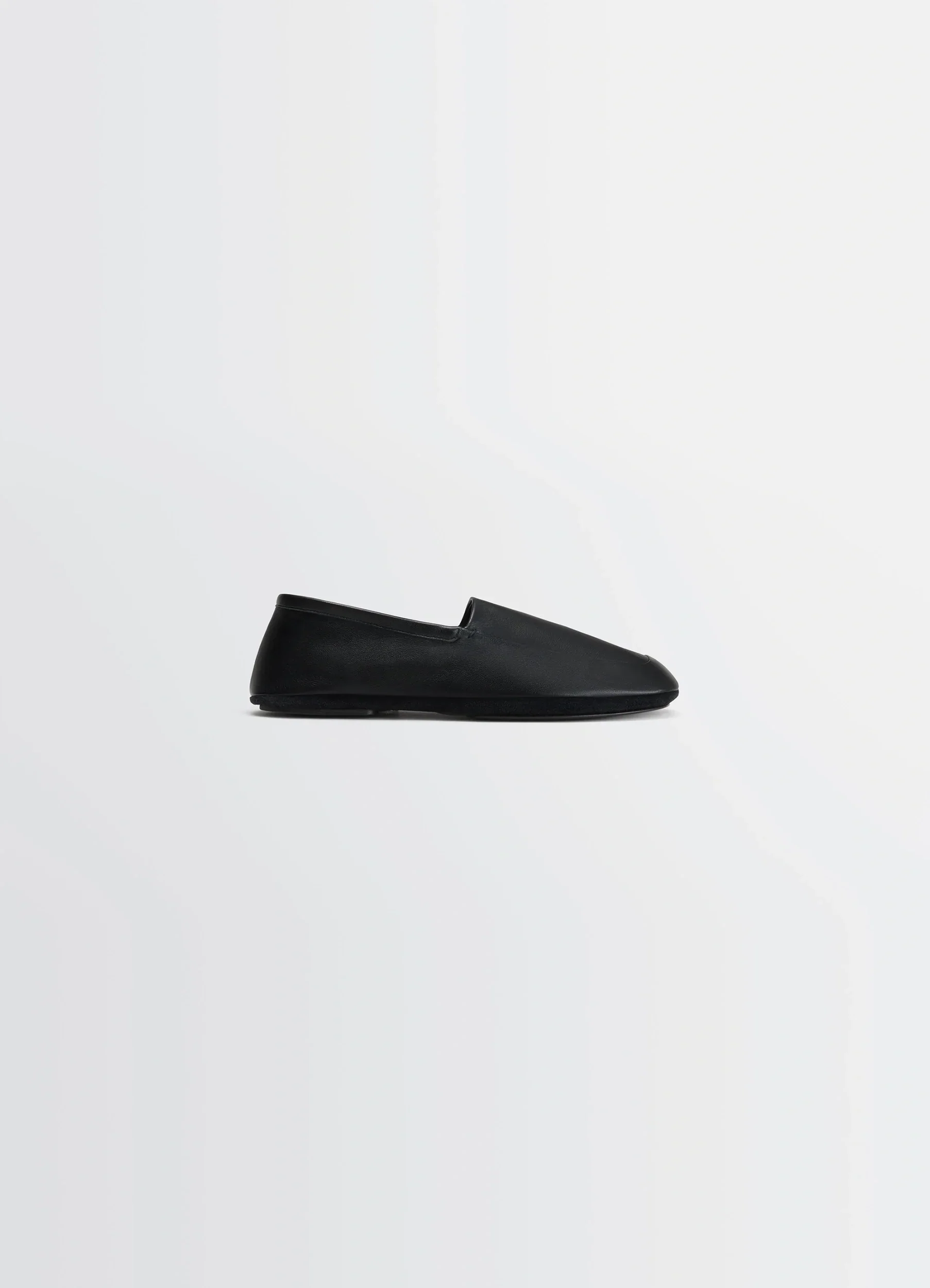 INDOOR SLIPPERS IN LEATHER