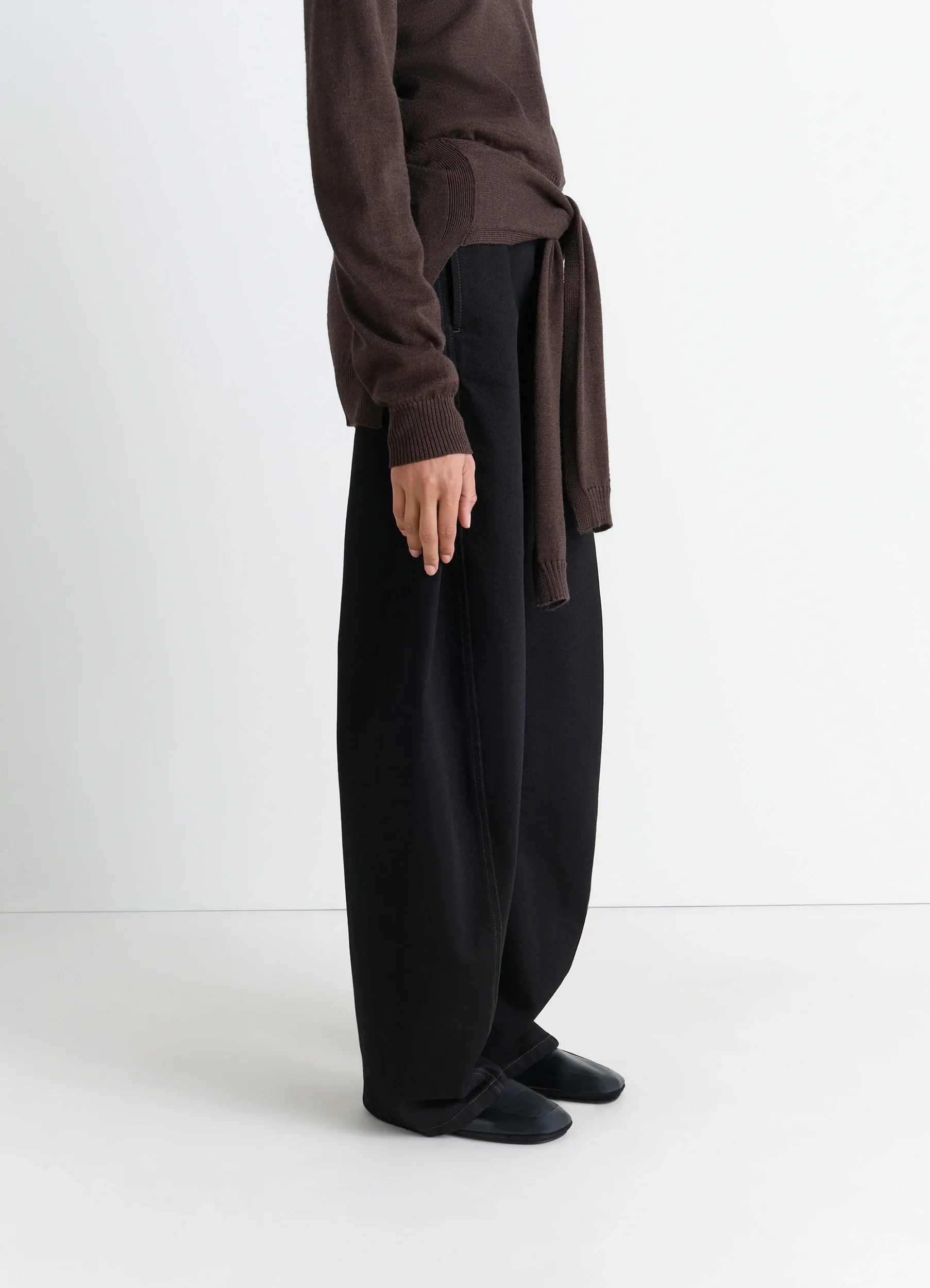 INDOOR SLIPPERS IN LEATHER - Image 2