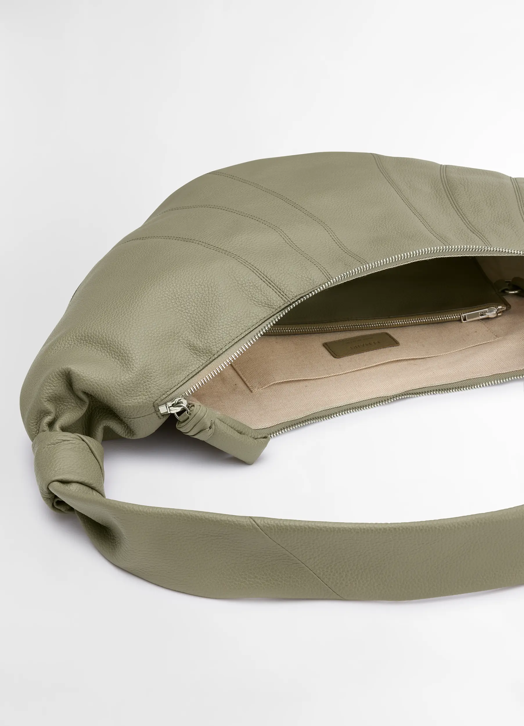 LARGE CROISSANT BAG IN LEATHER - Image 5