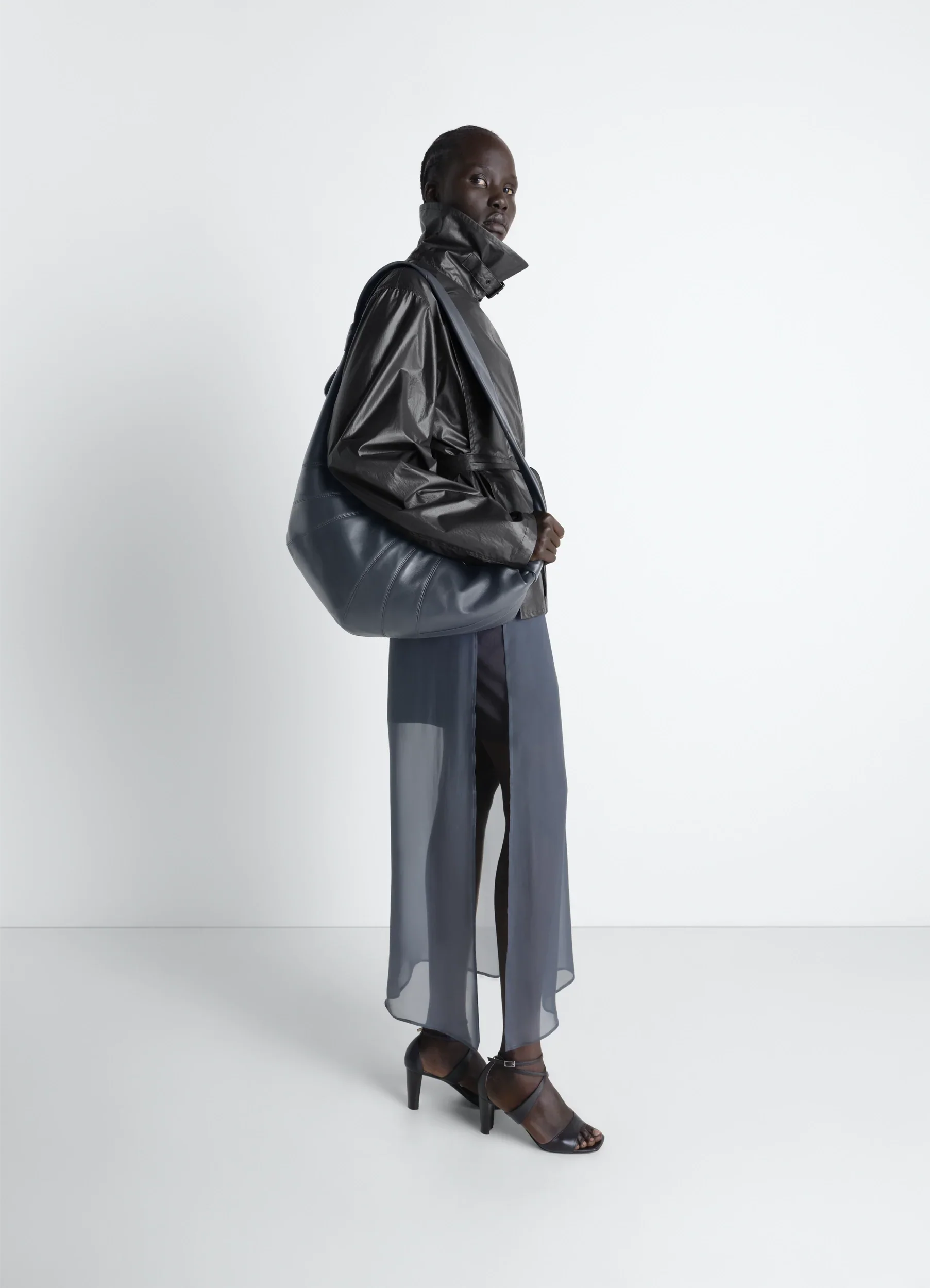 LARGE CROISSANT BAG IN LEATHER - Image 2