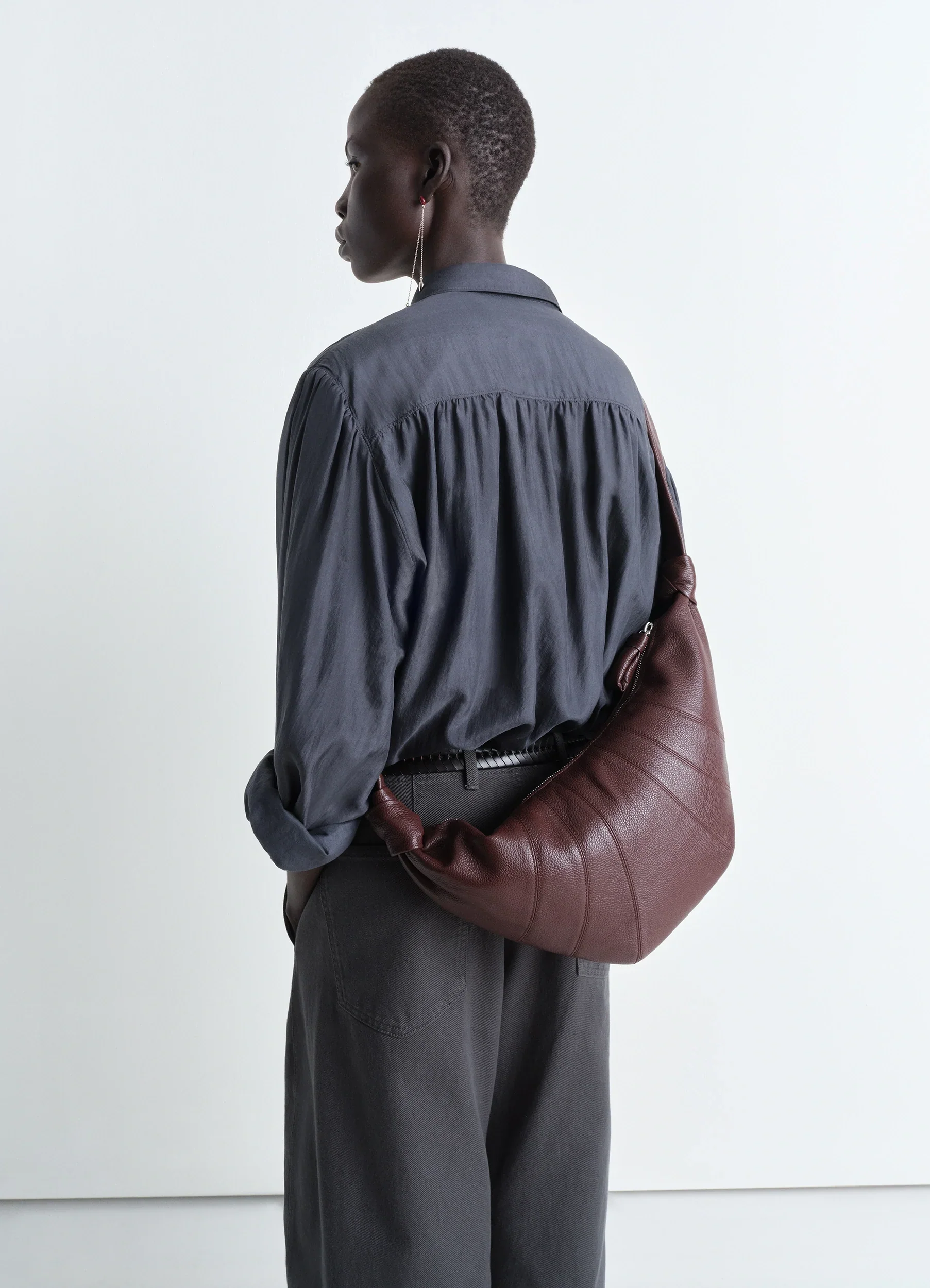 MEDIUM CROISSANT BAG IN LEATHER - Image 3
