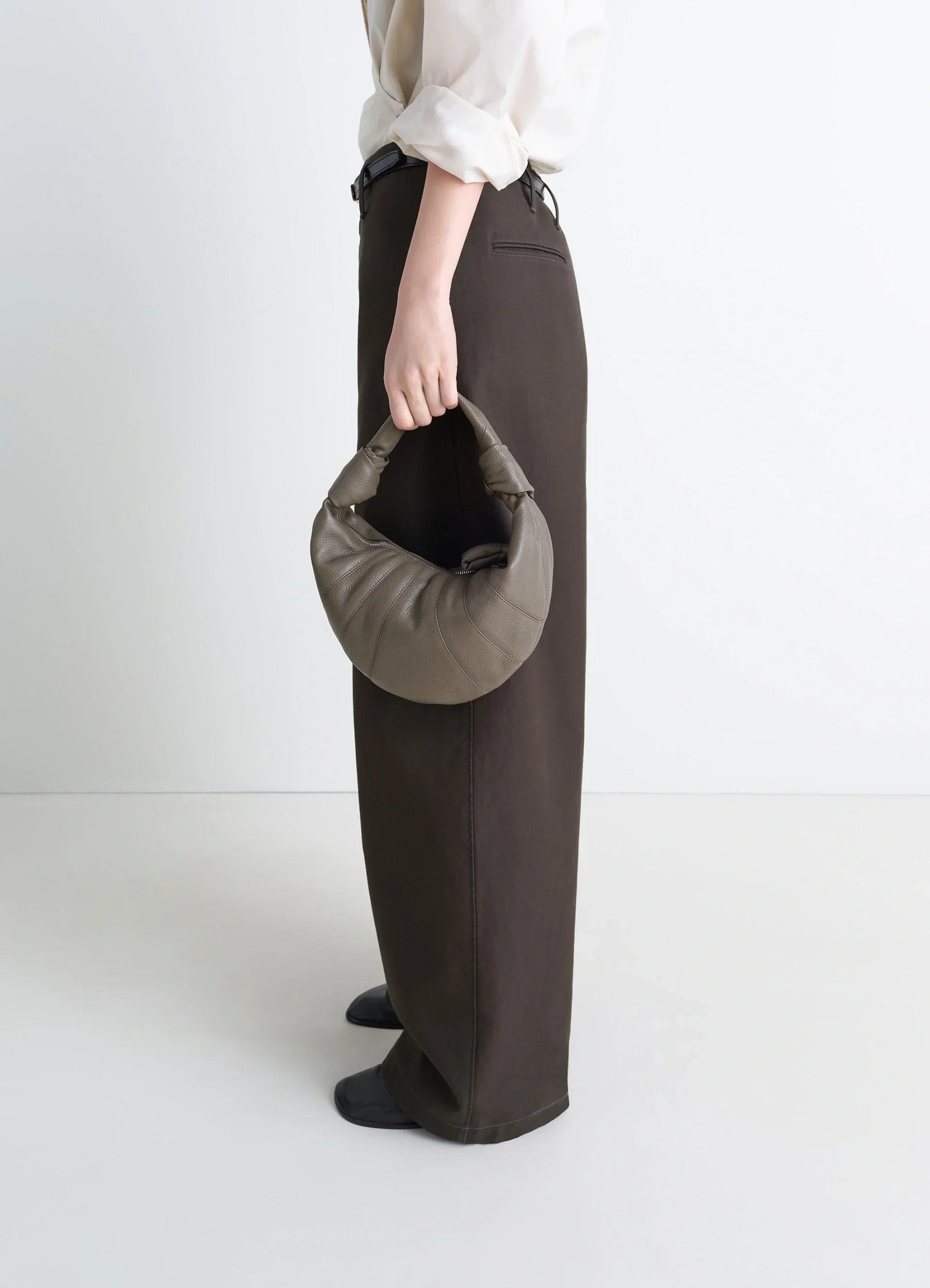 MINI FORTUNE CROISSANT BAG IN LEATHER - Image 2