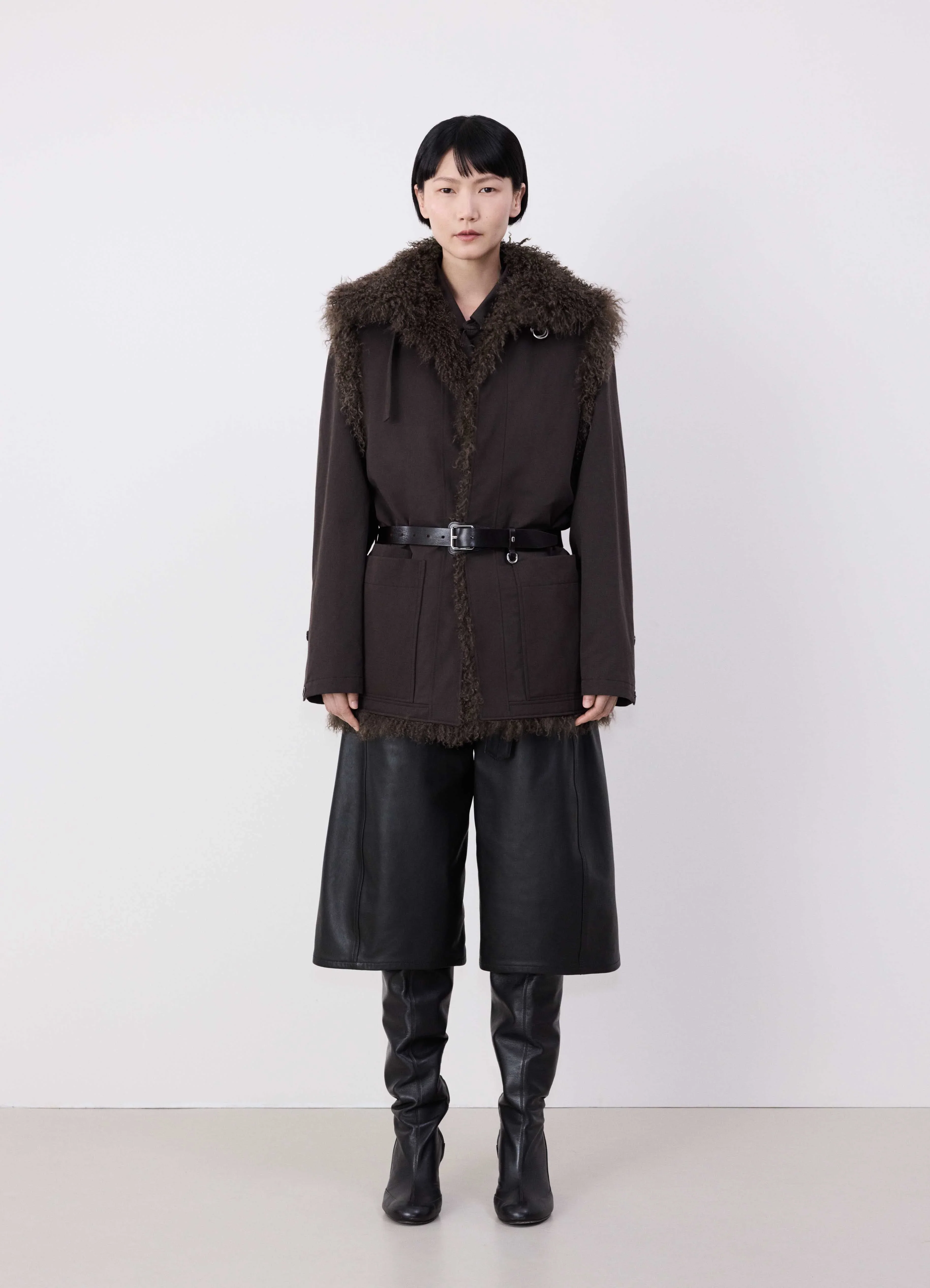 REVERSIBLE BELTED LONG SHEARLING GILET - Image 3