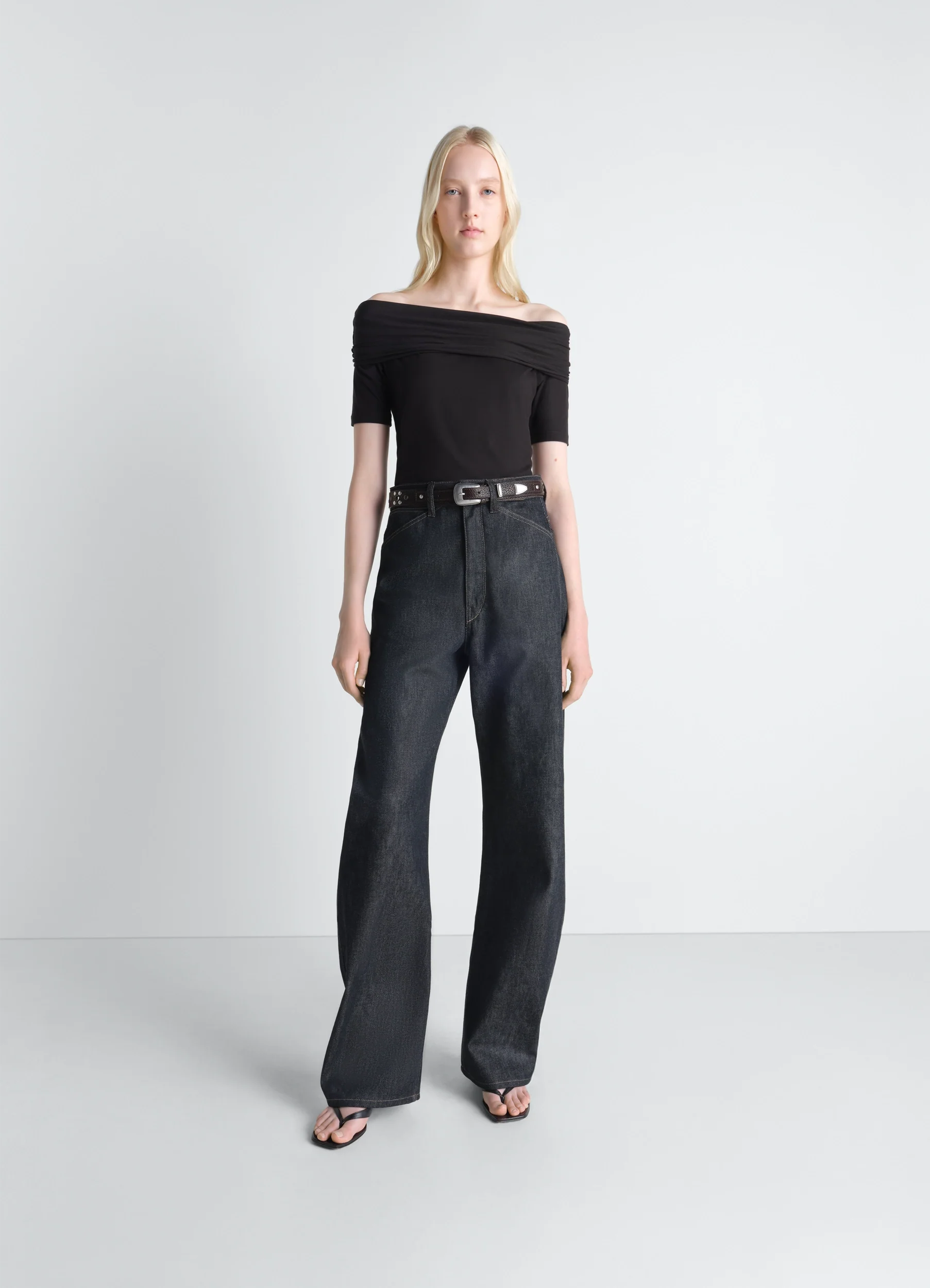 SHORT SLEEVE TWISTED TOP IN JERSEY - Image 2