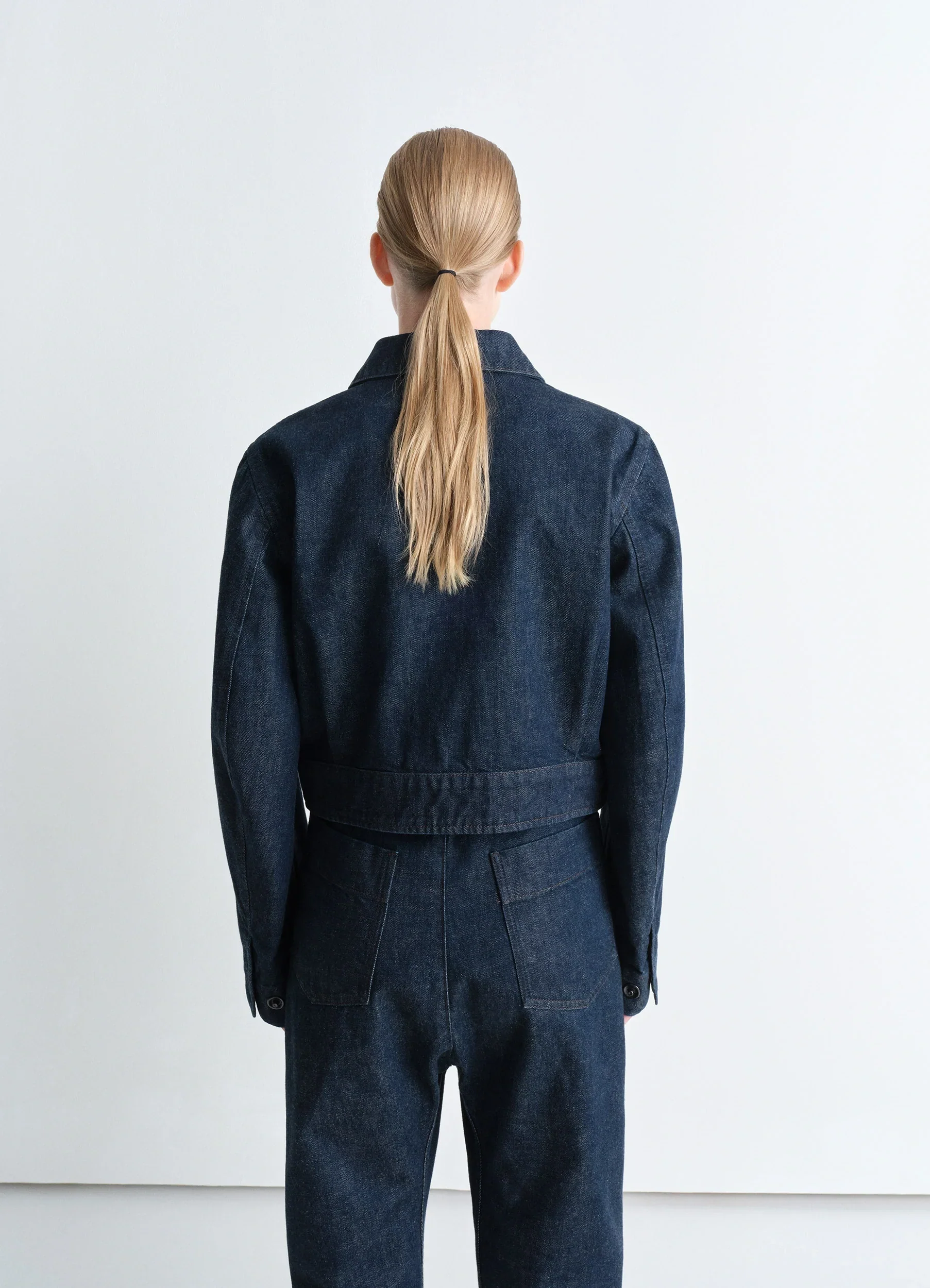 TWO POCKET CROPPED JACKET IN DENIM - Image 3