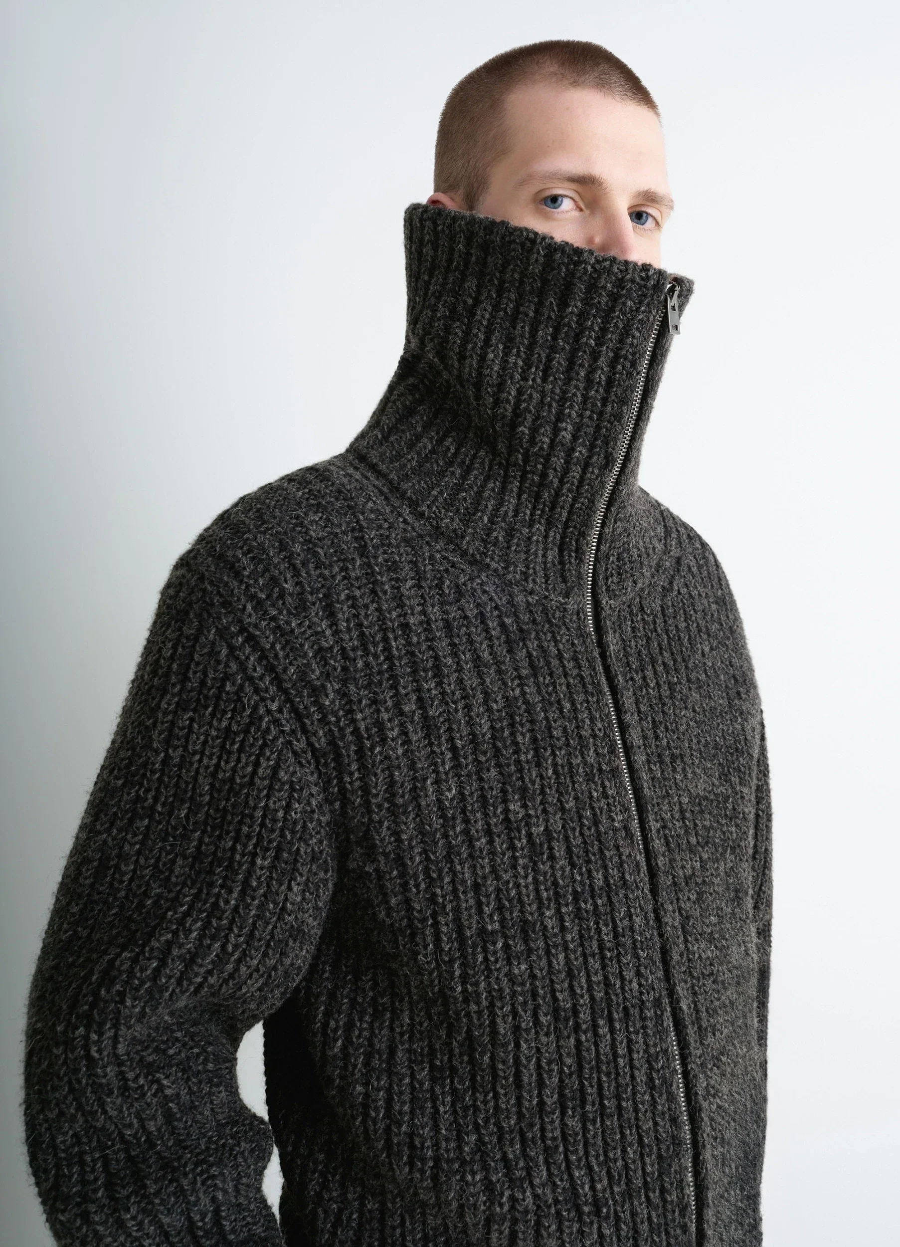 ZIPPED CARDIGAN IN YAK ALPACA - Image 3